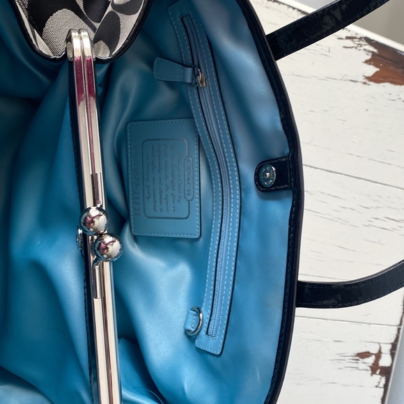 Coach Signature Stripe Carry All Satchel Bag Purse Kisslock Black - Picture 8 of 13